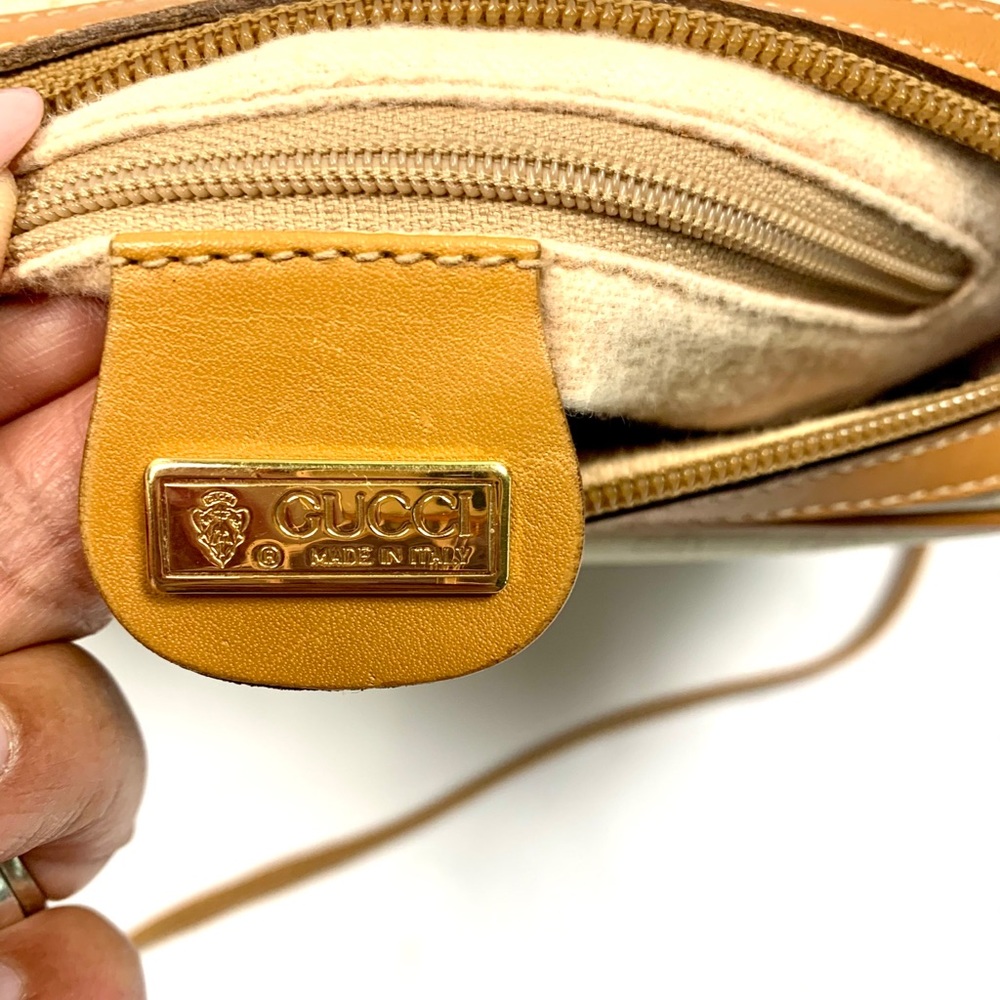 SOLD Gucci Vintage Monogram Crossbody Bag - Picture 5 of 16
